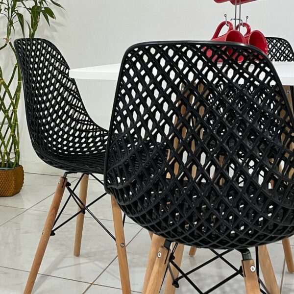 Conjunto de jantar Eames Eiffel: MESA QUADRADA BRANCA 80x80cm + 4 CADEIRAS COLMEIA - Image 4